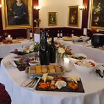 Hotel Montra Parkhotel