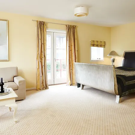 Montra Parkhotel Hotel