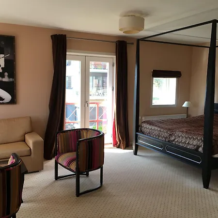 Montra Parkhotel Otel