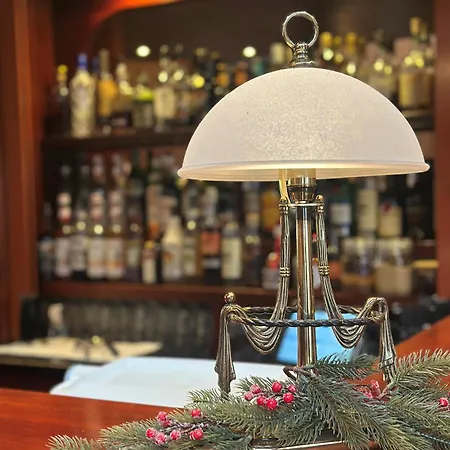 ホテル Montra Parkhotel 4*