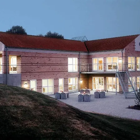 Montra Parkhotel Hotel 4*