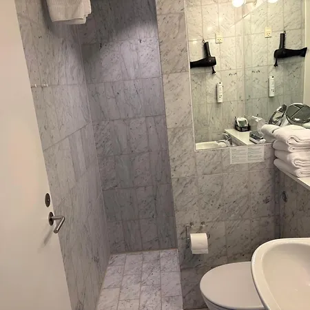 Montra Parkhotel אודר