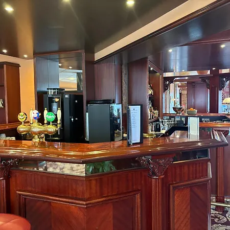 Montra Parkhotel