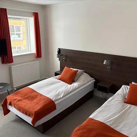 Montra Parkhotel ホテル 4*
