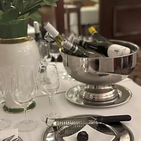 Montra Parkhotel