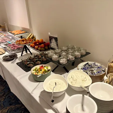 Montra Parkhotel מלון