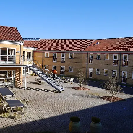 Montra Parkhotel Otel