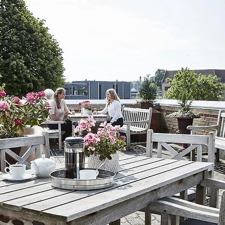 Montra Parkhotel