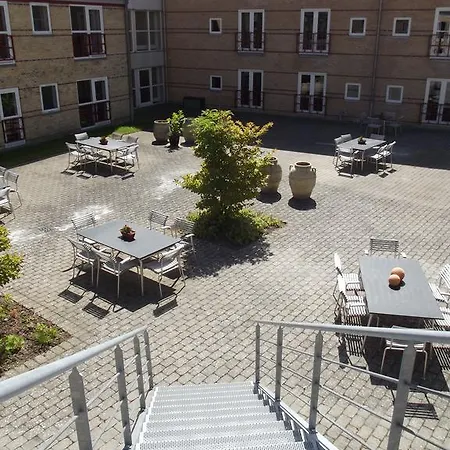 Montra Parkhotel Hotel
