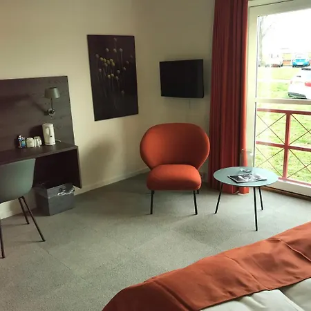 Montra Parkhotel Otel 4*