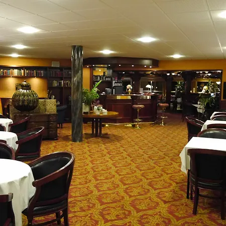 Montra Parkhotel Hotel 4*