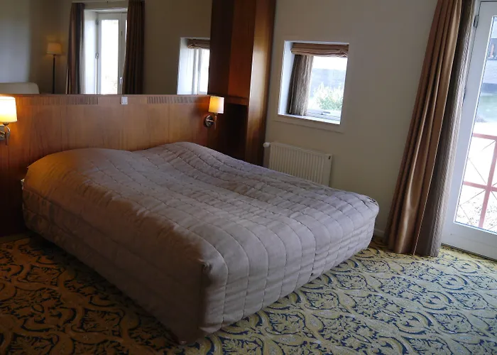 Montra Parkhotel Hotel 4*