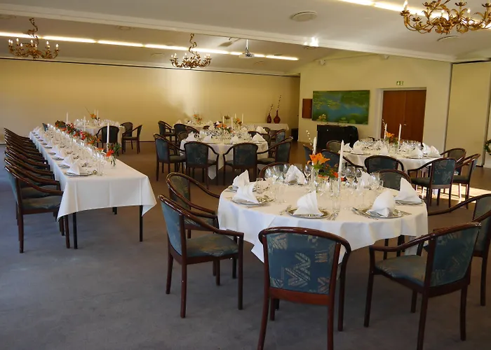 Montra Parkhotel Hotel 4*