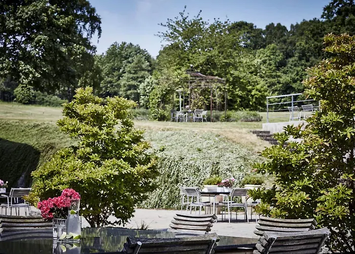 Montra Parkhotel Hotel