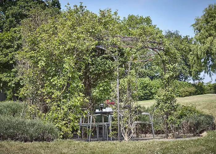 Hotel Montra Parkhotel