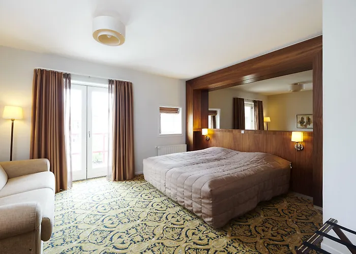 Montra Parkhotel Hotel 4*