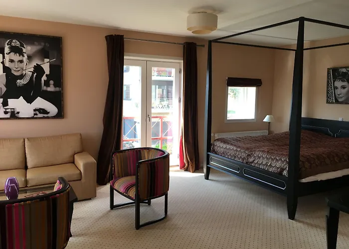 Montra Parkhotel Hotel