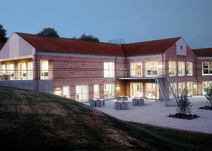 Montra Parkhotel Hotel 4*