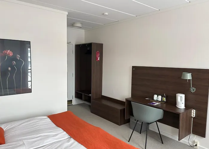 Montra Parkhotel מלון 4*