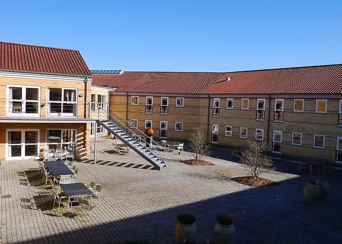 Montra Parkhotel Hotel